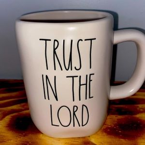 Rae Dunn Trust In The Lord Mug
